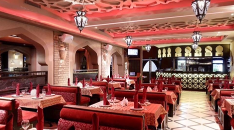 Интерьер ресторана арабской кухни в Москве